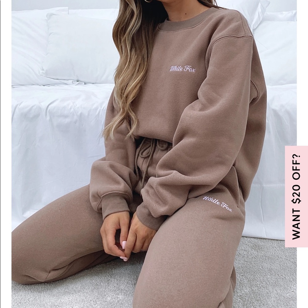 Love Me Right Sweatsuit in Mocha